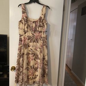 Connected Apparel floral dress NWT.